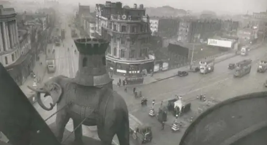 London’s Glamorous Crime Syndicate